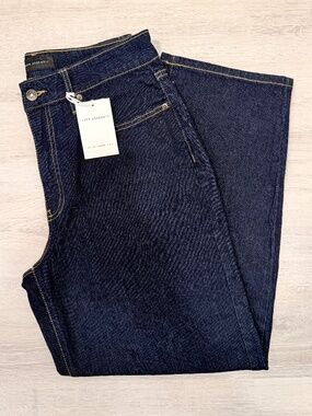 NWT Free Assembly Barrel Leg Jeans Size 8
